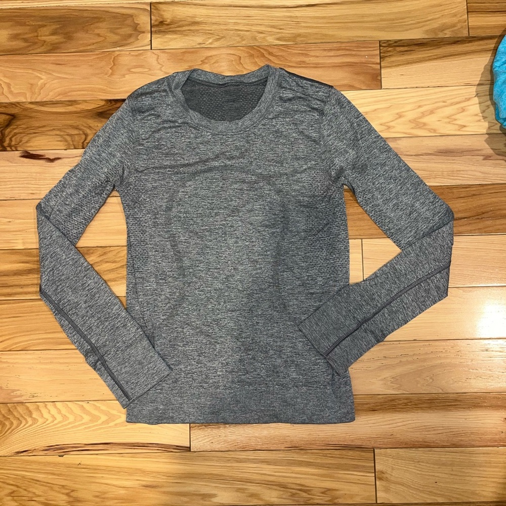 Lululemon long sleeve shirt